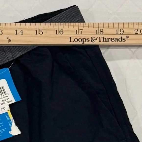 NWT Women’s Columbia Black Belted Sandy
River Cargo Shorts Size 1X - Picture 9 of 11